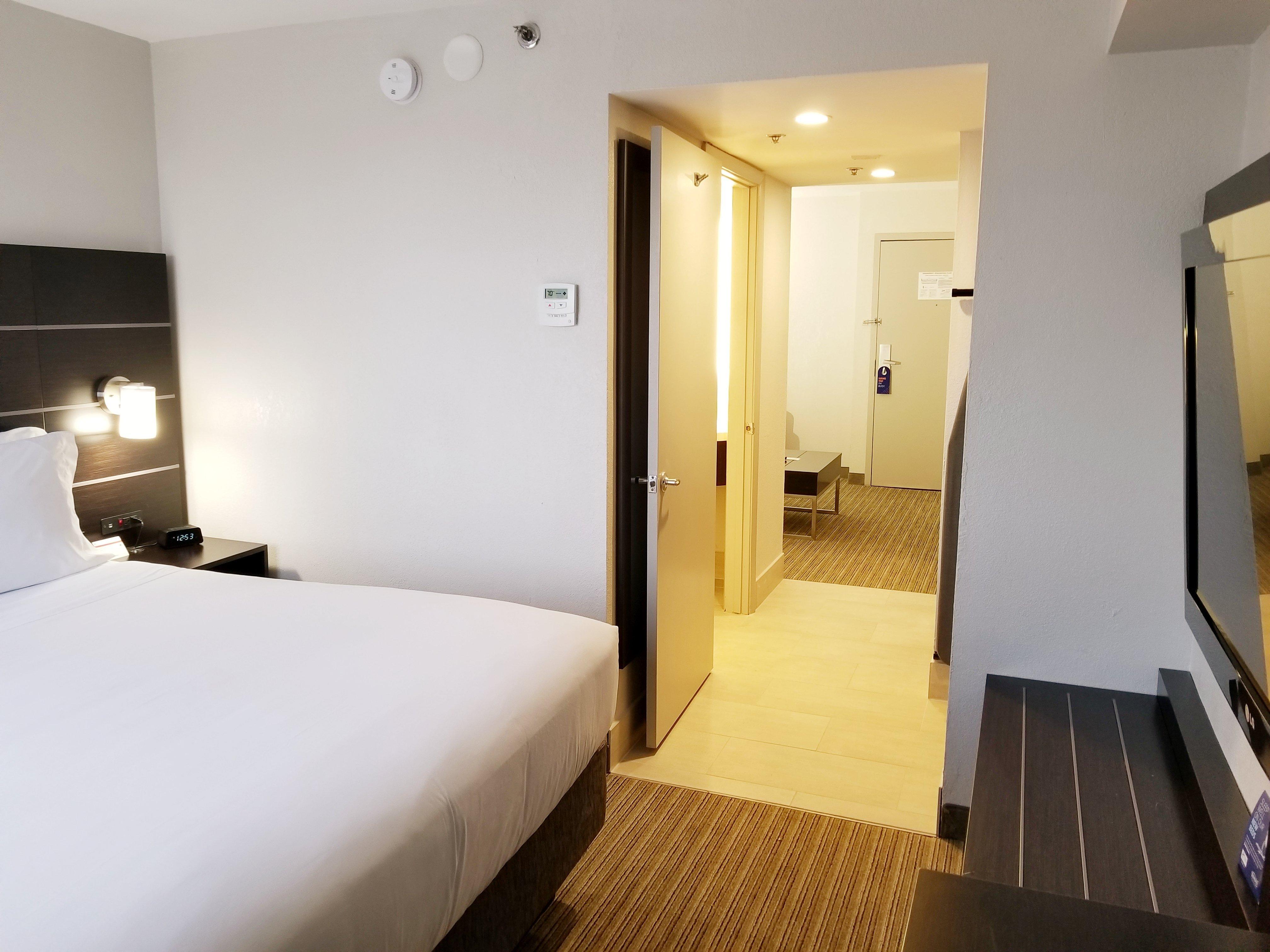 Holiday Inn Express Hotel & Suites Miami - Hialeah By Ihg מראה חיצוני תמונה