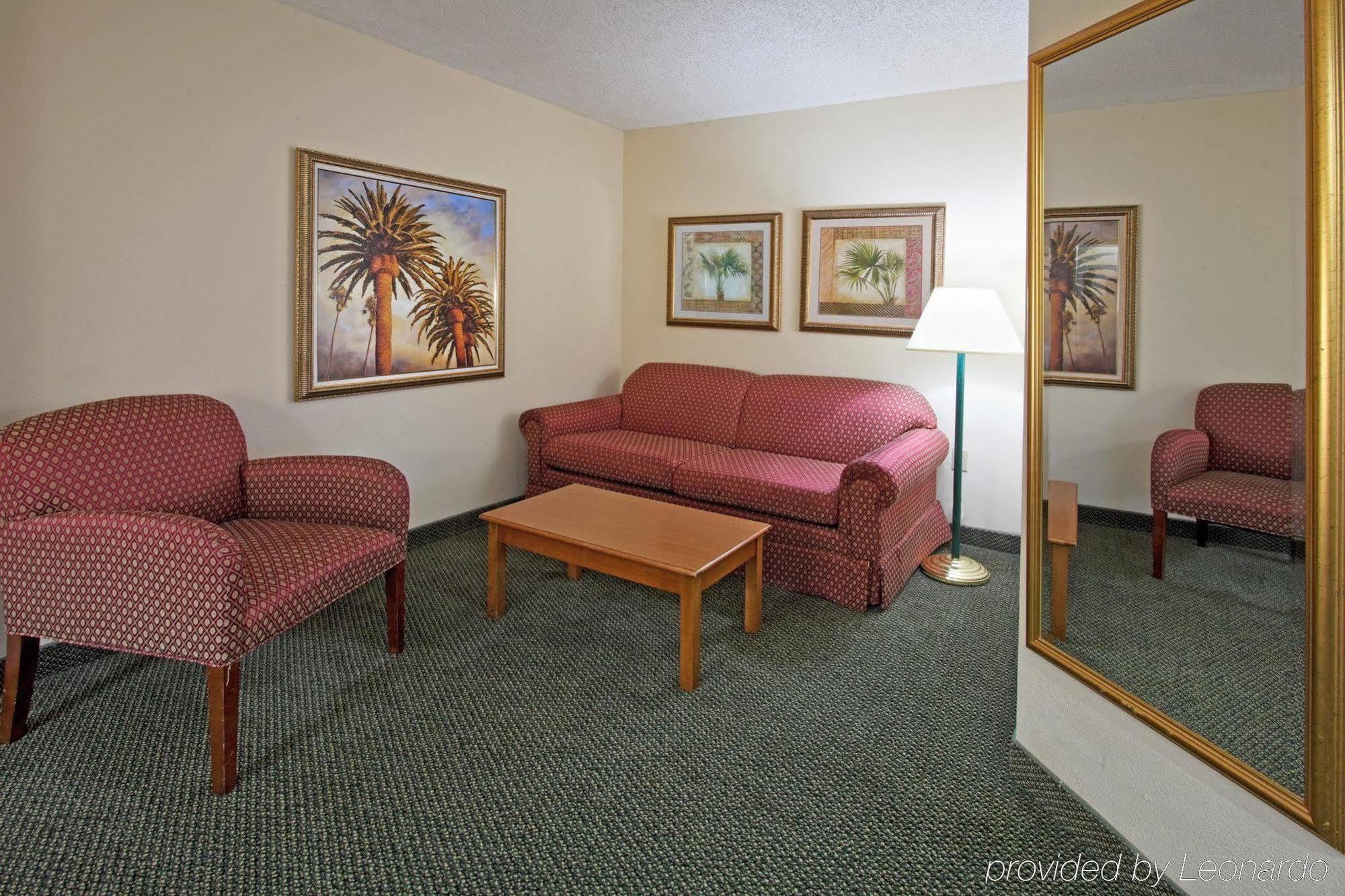 Holiday Inn Express Hotel & Suites Miami - Hialeah By Ihg מראה חיצוני תמונה