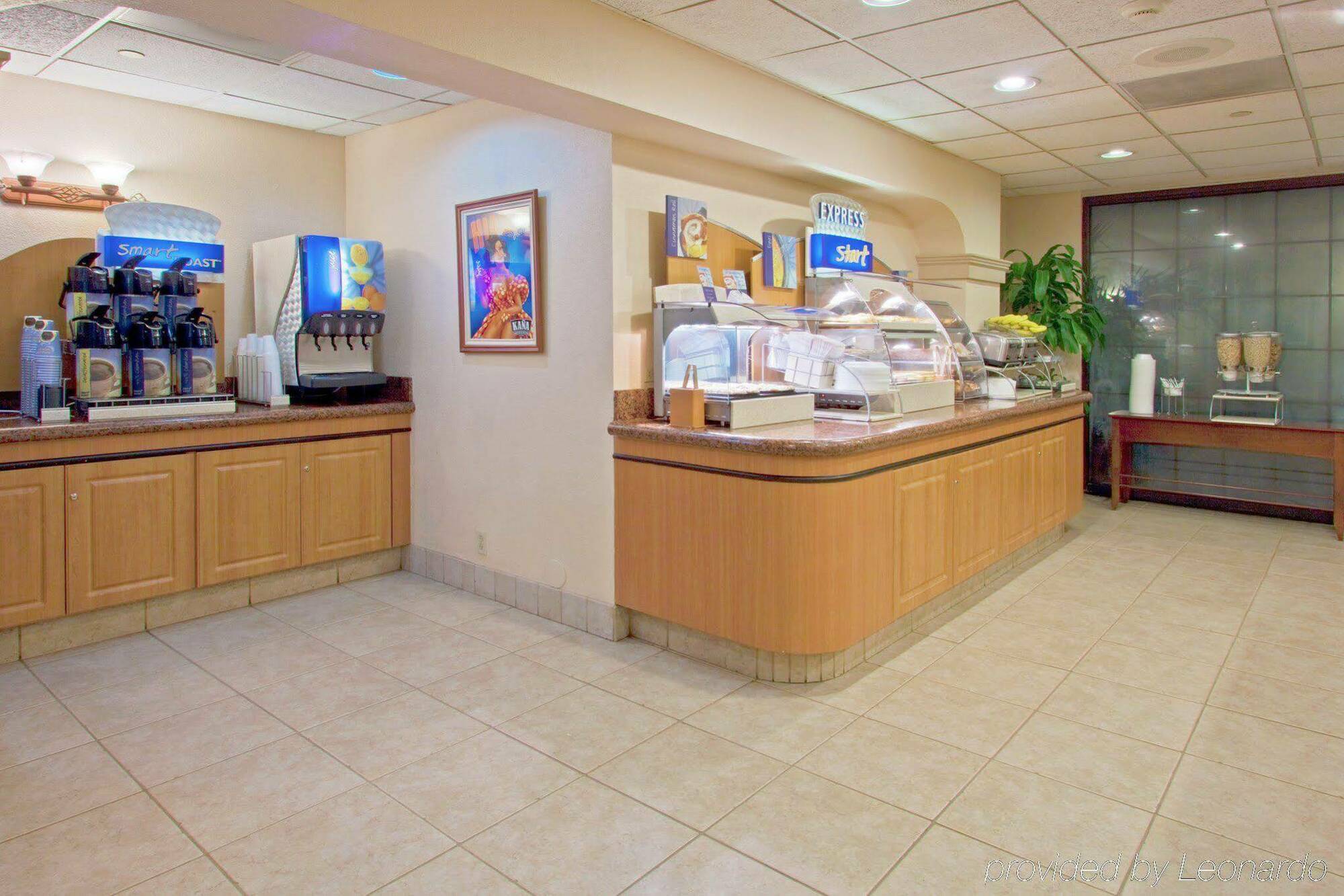 Holiday Inn Express Hotel & Suites Miami - Hialeah By Ihg מראה חיצוני תמונה